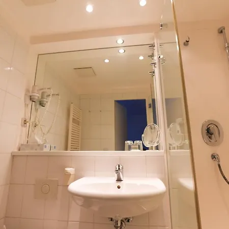 Parkhotel Forsthaus מלון 4*