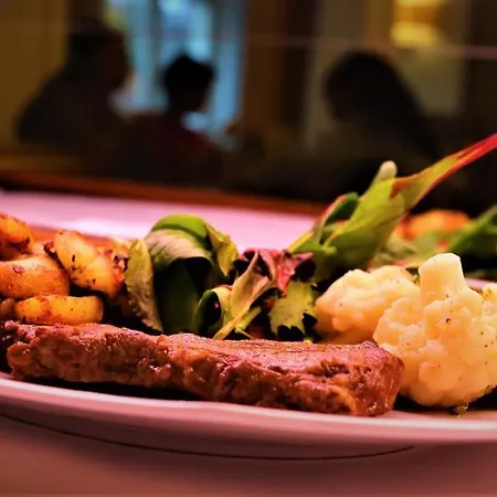 Parkhotel Forsthaus מלון 4*