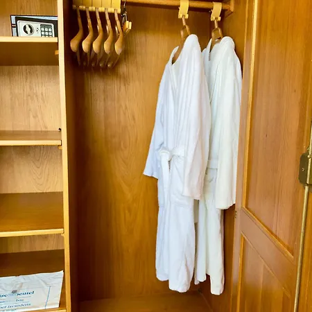 Parkhotel Forsthaus מלון 4*