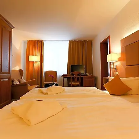 Parkhotel Forsthaus Отель