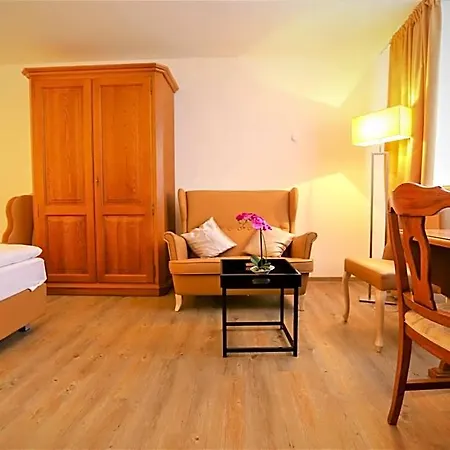Отель Parkhotel Forsthaus
