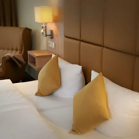 Parkhotel Forsthaus 4*