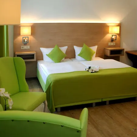 Parkhotel Forsthaus מלון 4*