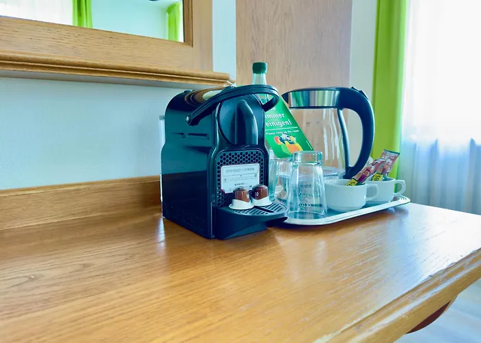 מלון Parkhotel Forsthaus 4*