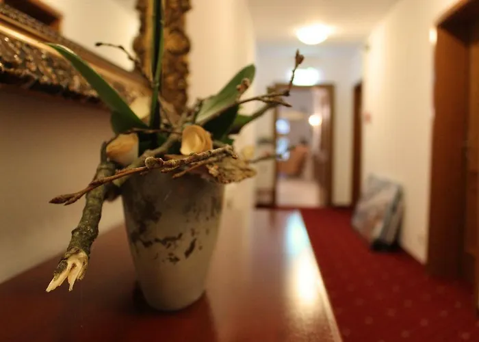 מלון Parkhotel Forsthaus 4*