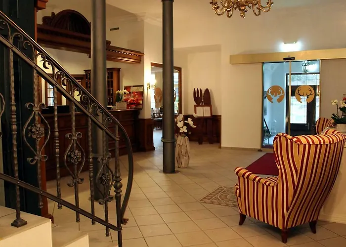 מלון Parkhotel Forsthaus 4*